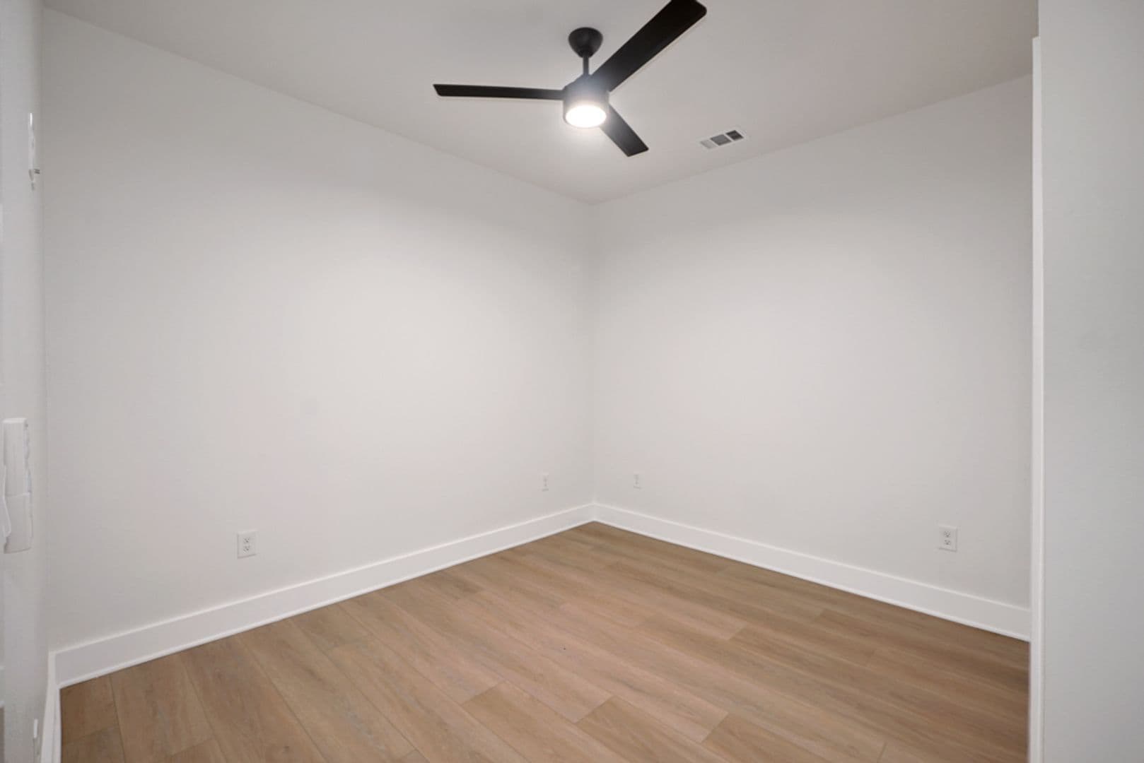 Austin Apartment: 3000 Duval ST - #302