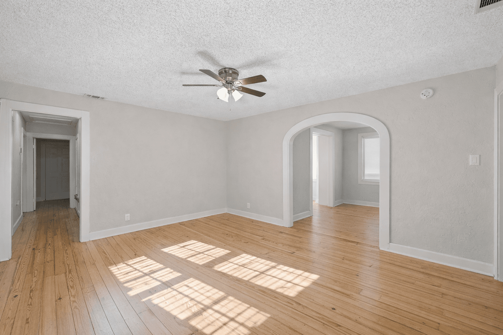 Austin Apartment: 1202 E. 29th St - #C