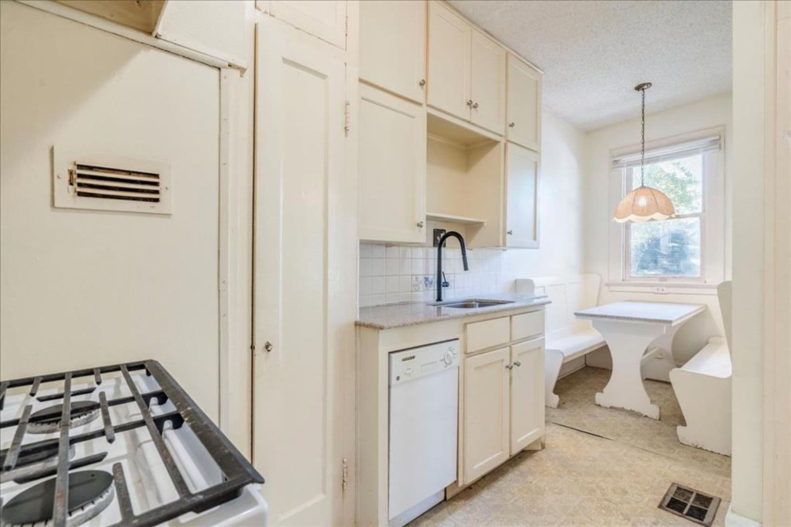 Austin Multiplex: 1103 W 22nd St