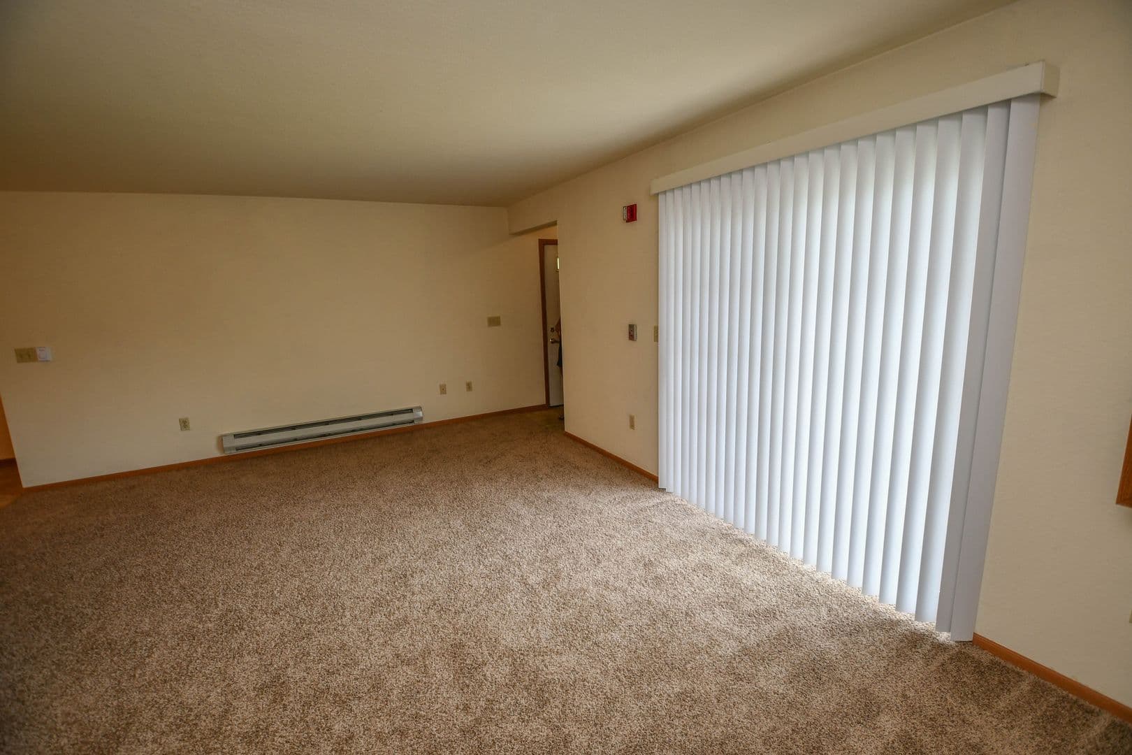 Jefferson Apartment: 113 Deer Creek Ct.