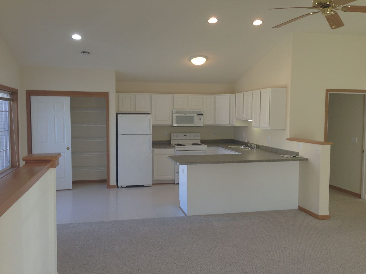 Johnson Creek Apartment: 101 Deer Crossing