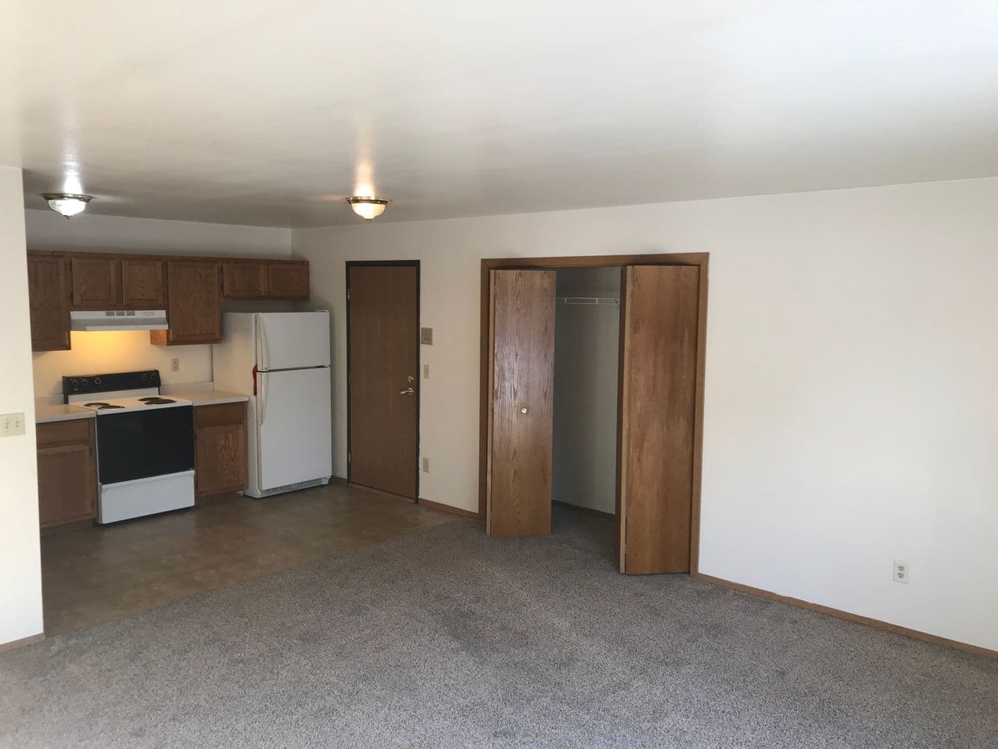 Wautoma Apartment: Cummings Rd.