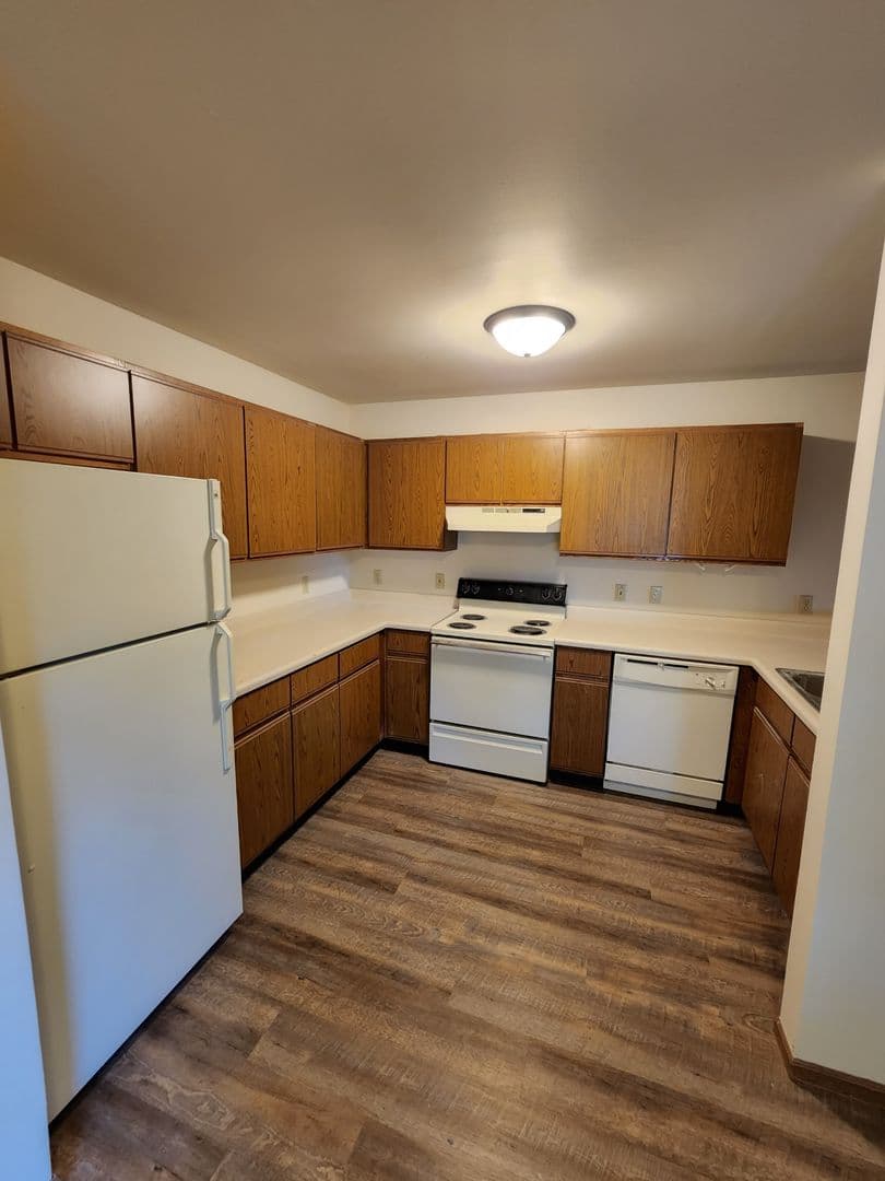 South Milwaukee Apartment: 273 N. Chicago Ave