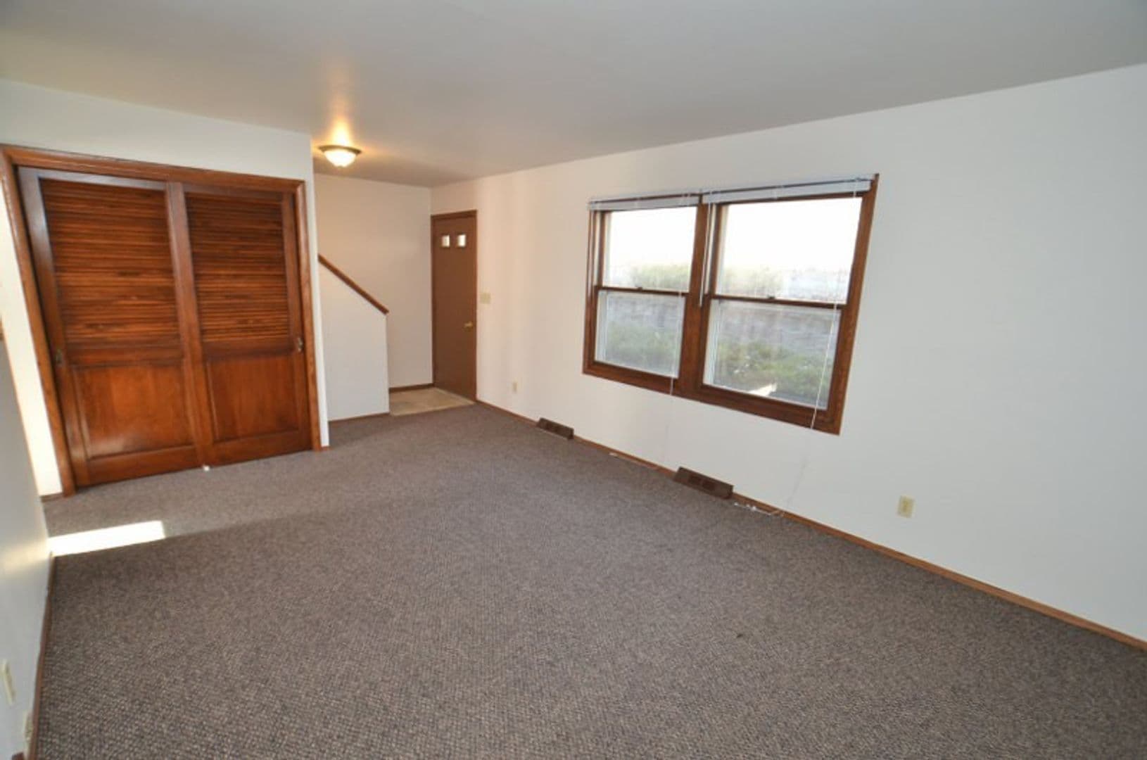 Hartland Apartment: 609 - 667 Ridgeway Drive