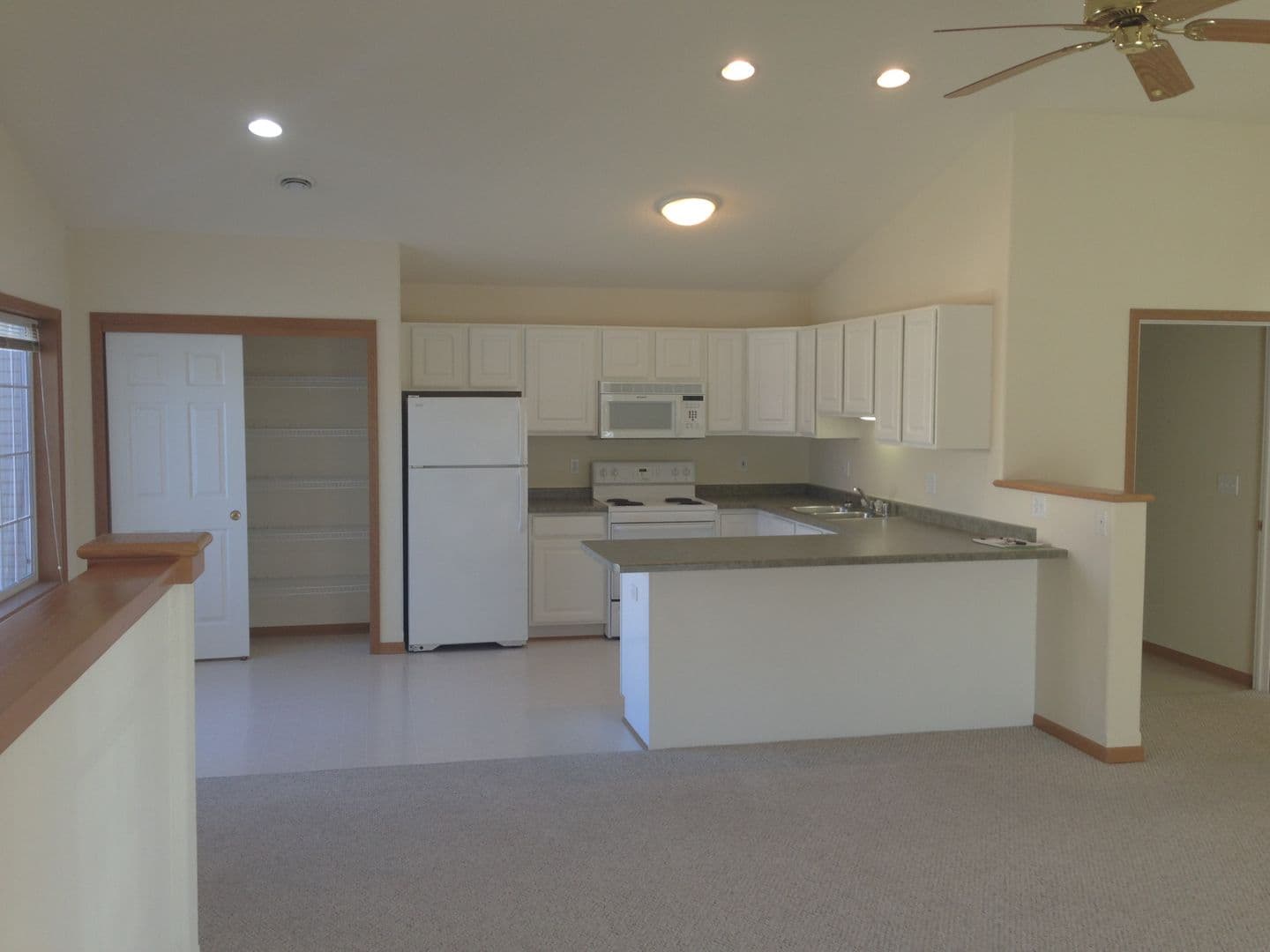Johnson Creek Apartment: 101 Deer Crossing