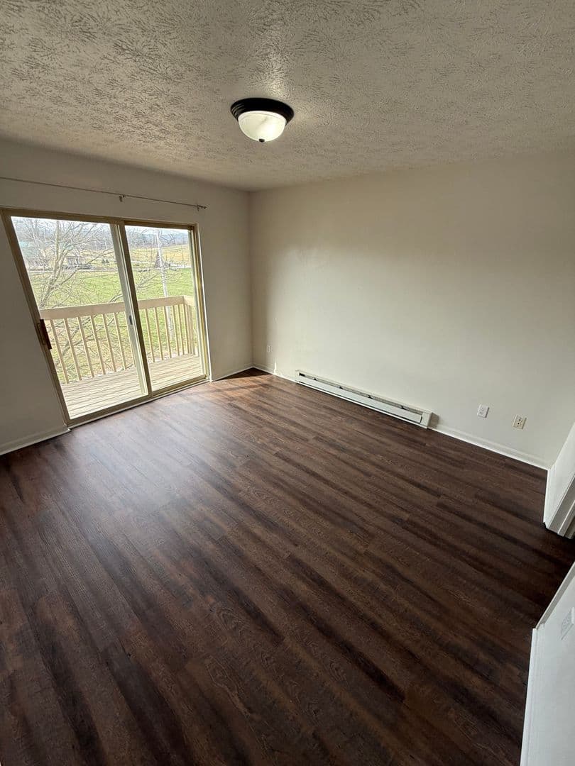 Rising Sun Apartment: 2182 Glen Meadows Dr.