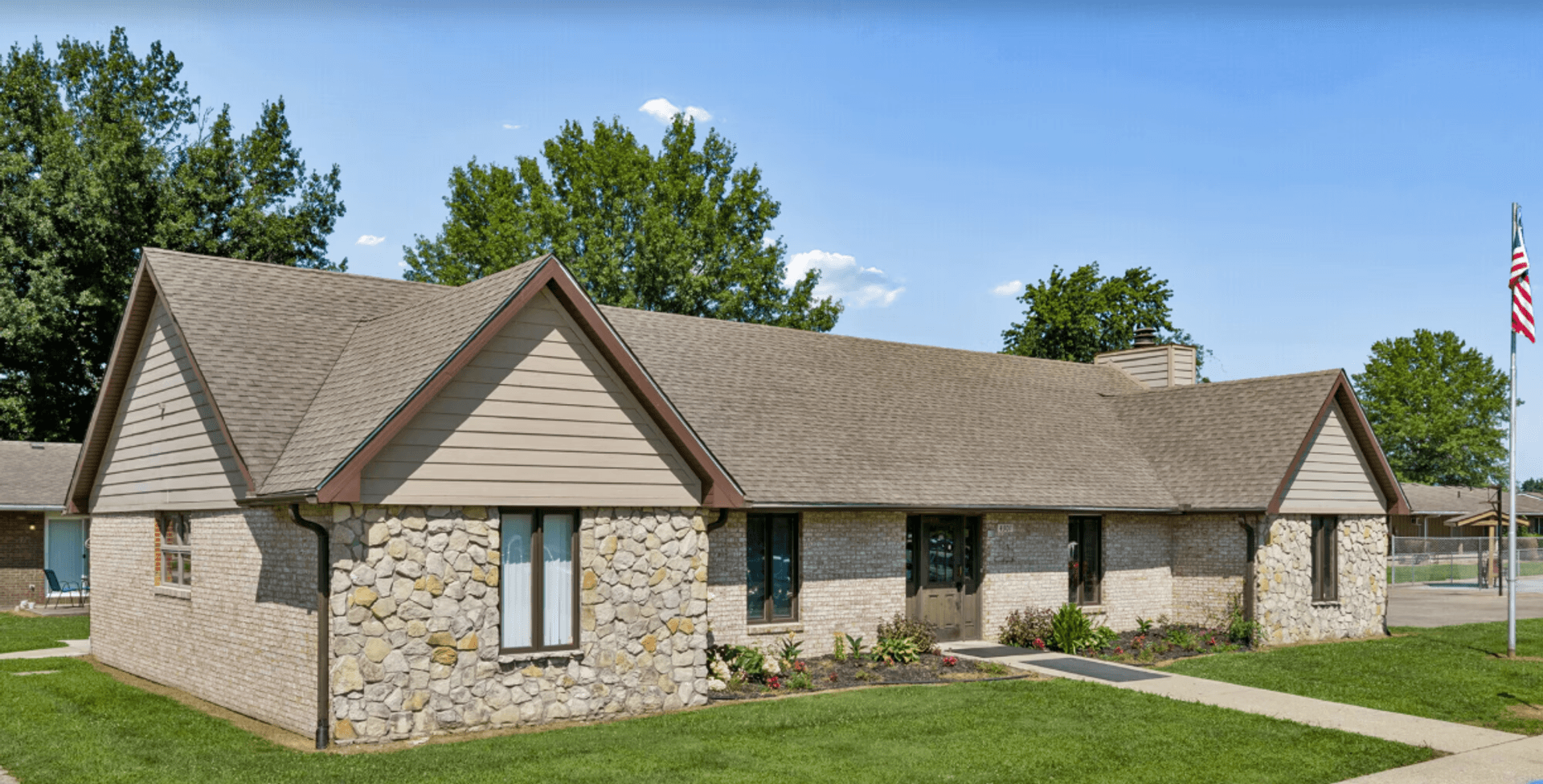 Terre Haute Apartment: 4301 S 6th Street