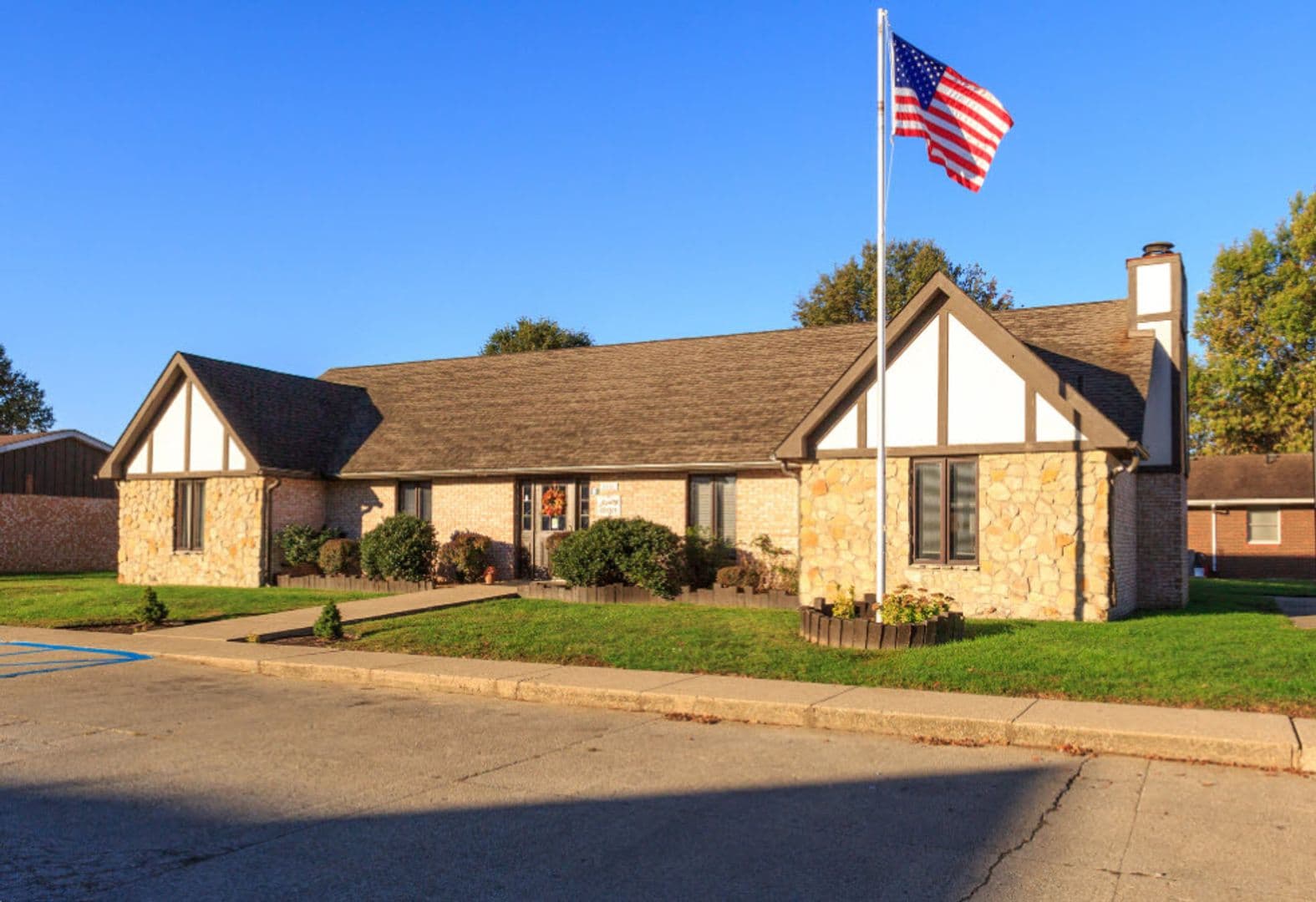 Terre Haute Apartment: 4301 S 6th Street