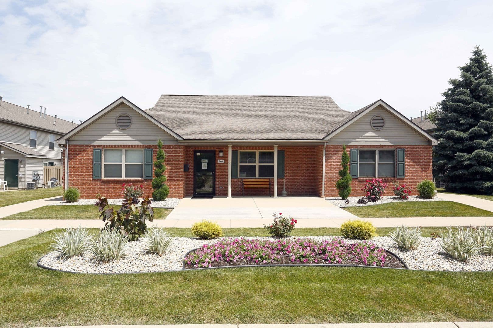 Kokomo Apartment: 800 N. Dixon Road