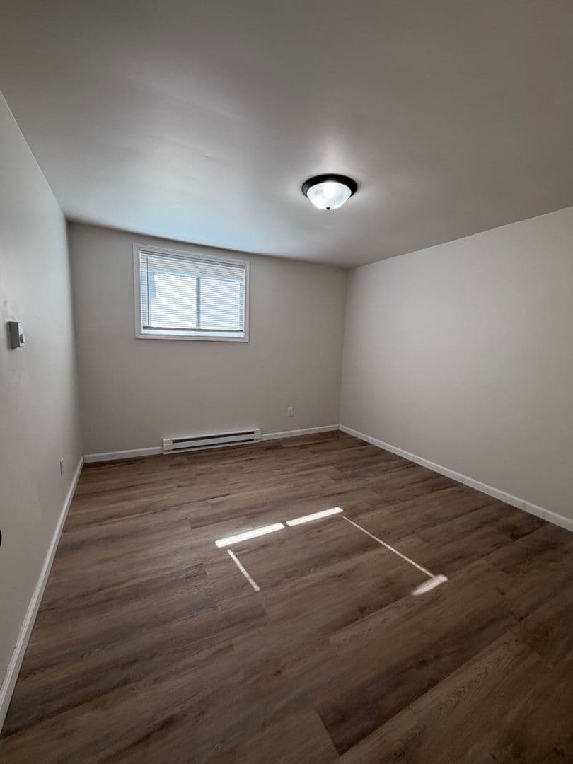 Aurora Apartment: 106 108 109 111 Dewer St. & 119-125 5th St.