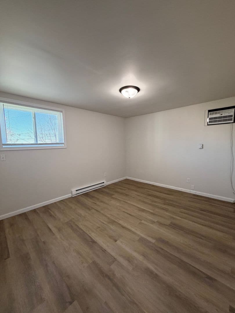 Aurora Apartment: 106 108 109 111 Dewer St. & 119-125 5th St.