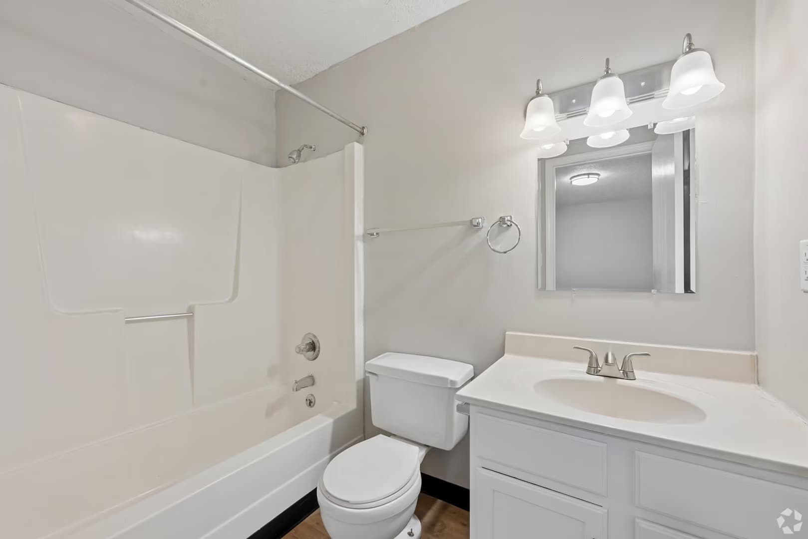 Terre Haute Apartment: 4301 S 6th Street