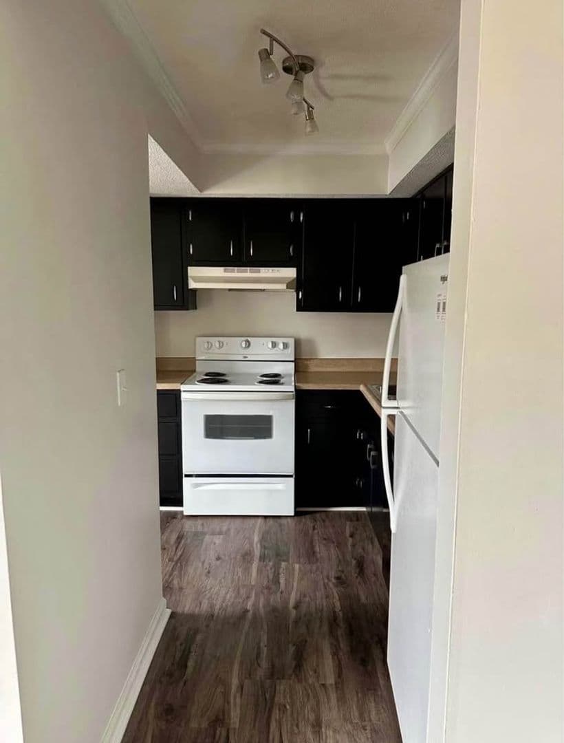Kokomo Apartment: 1809 W Carter St