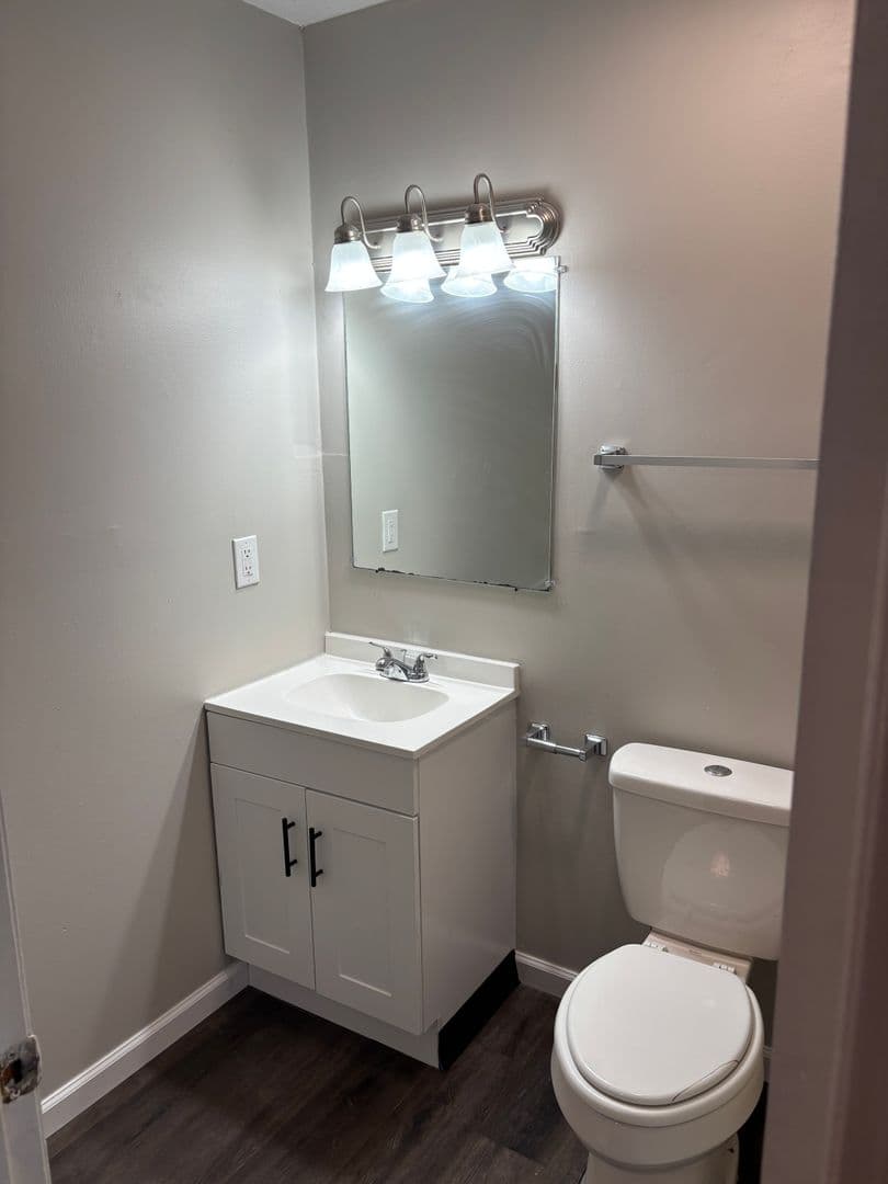 Terre Haute Apartment: 4301 S 6th Street
