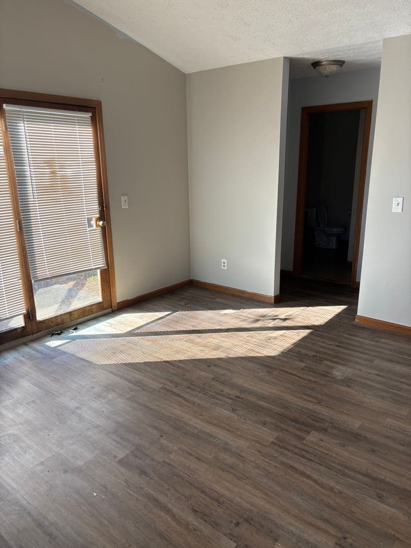 Terre Haute Apartment: 8703 Bono Rd