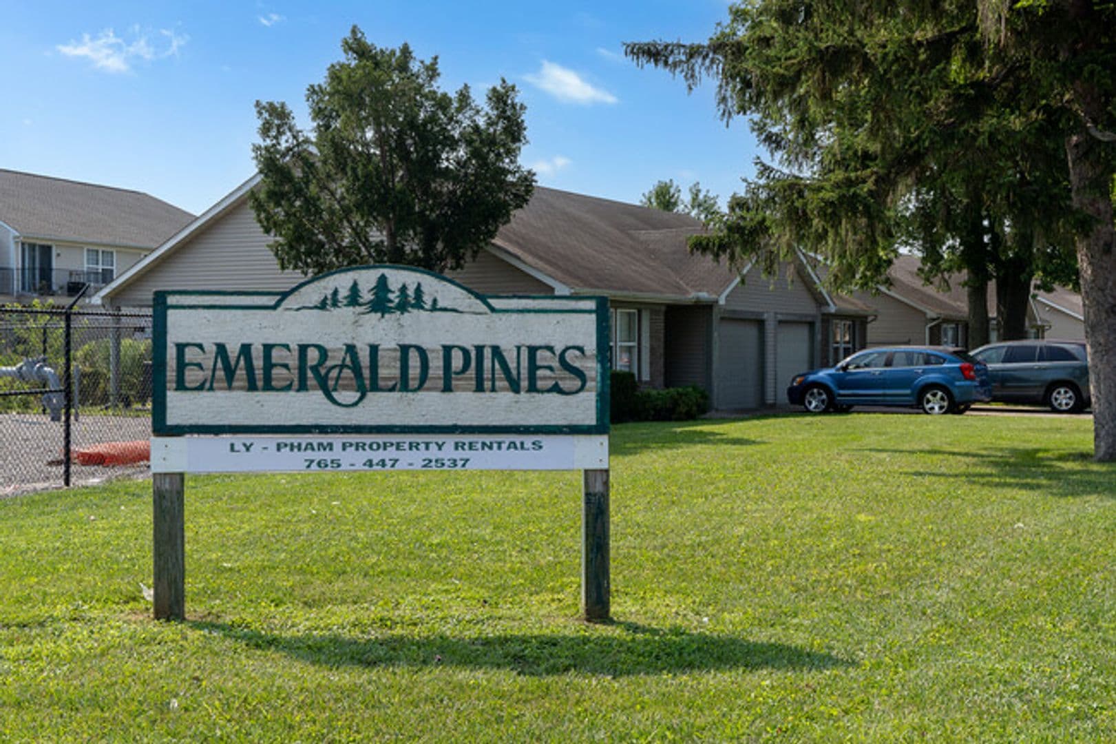 Lafayette Apartment: 10 Emerald Pines