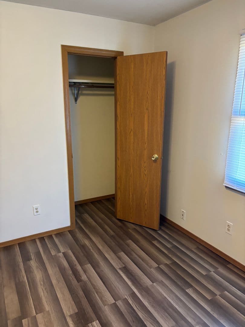 Terre Haute Apartment: 8703 Bono Rd