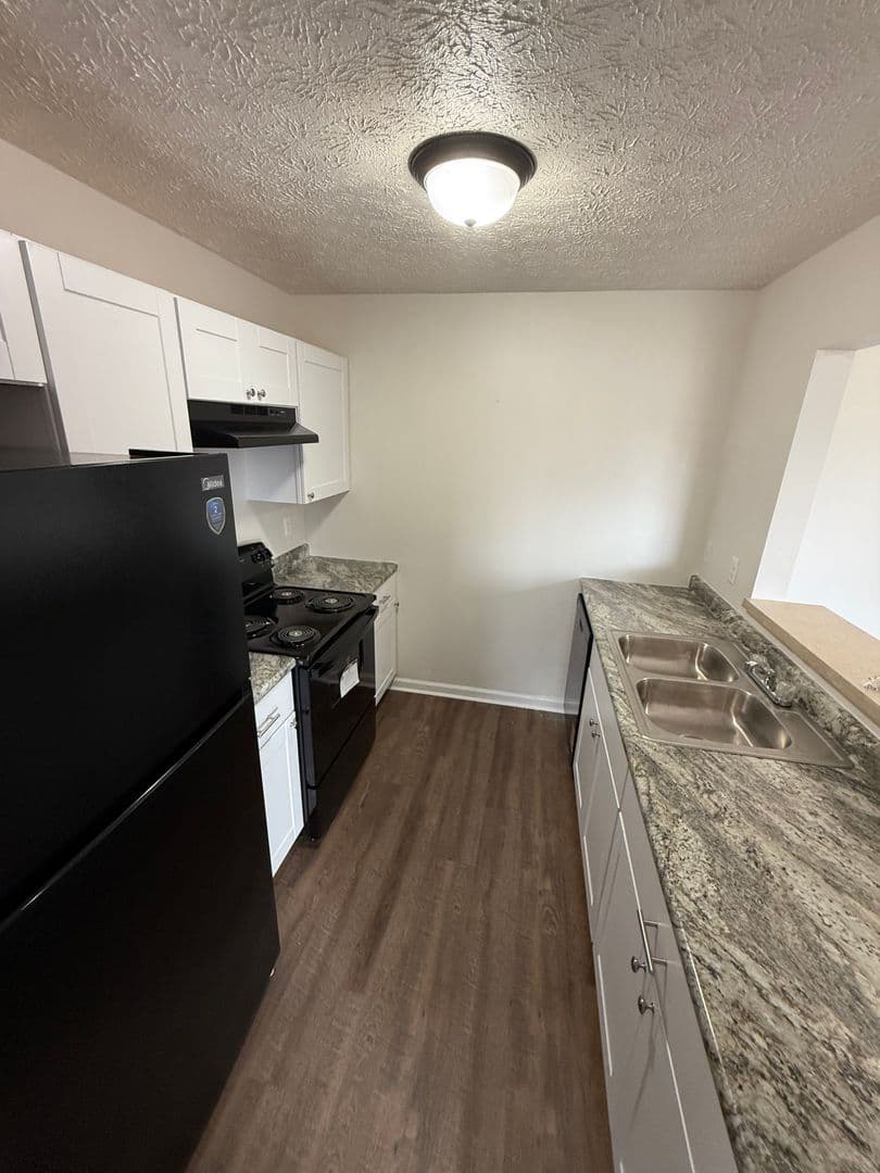 Rising Sun Apartment: 2182 Glen Meadows Dr.