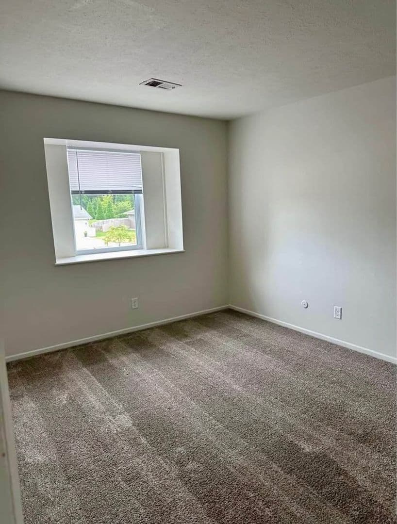 Kokomo Apartment: 1809 W Carter St