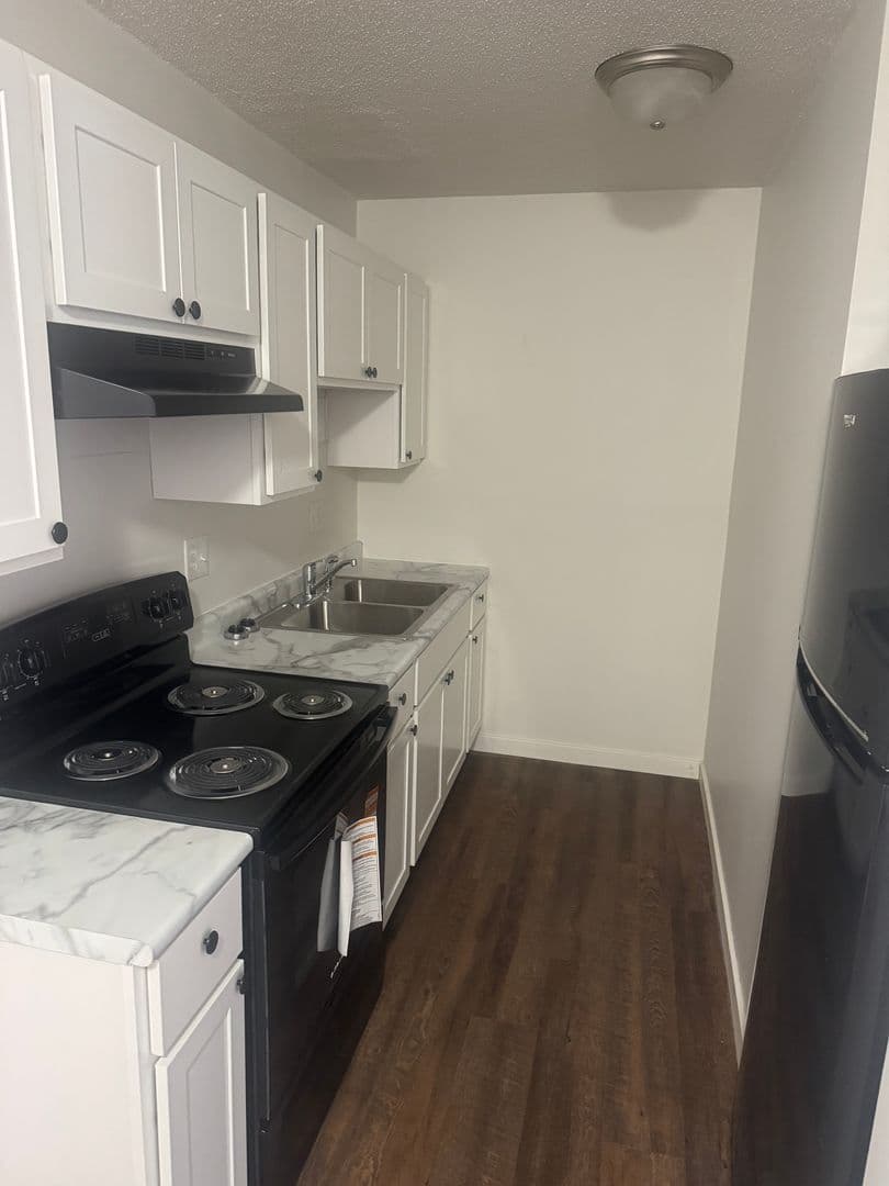 Terre Haute Apartment: 4301 S 6th Street