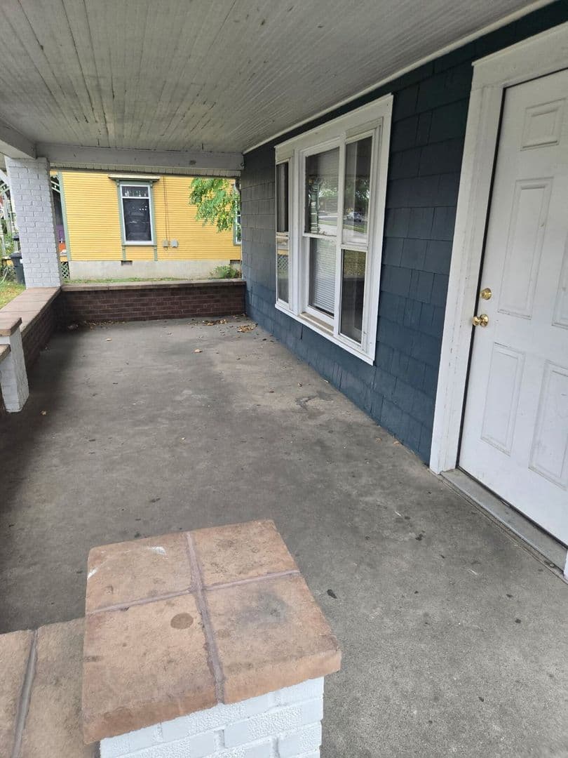 Charleston Apartment: 1132-1142 6th Street