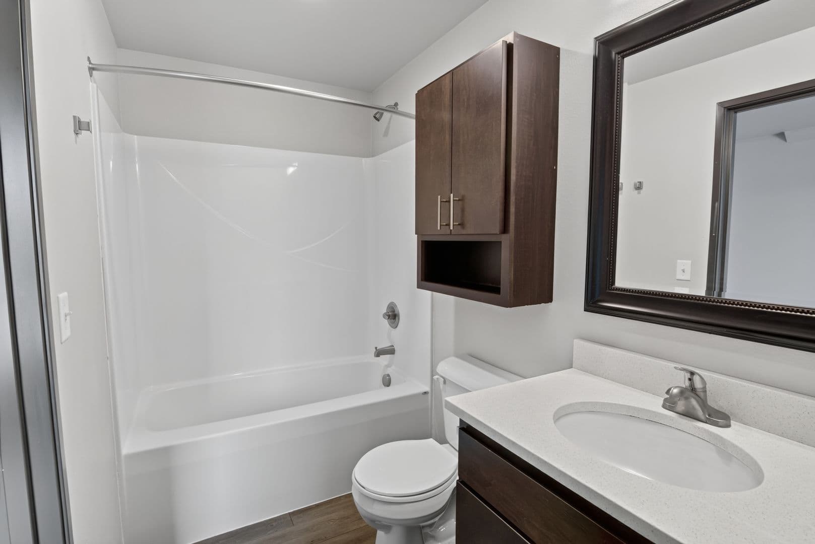 Ames Apartment: 122 Hayward Avenue