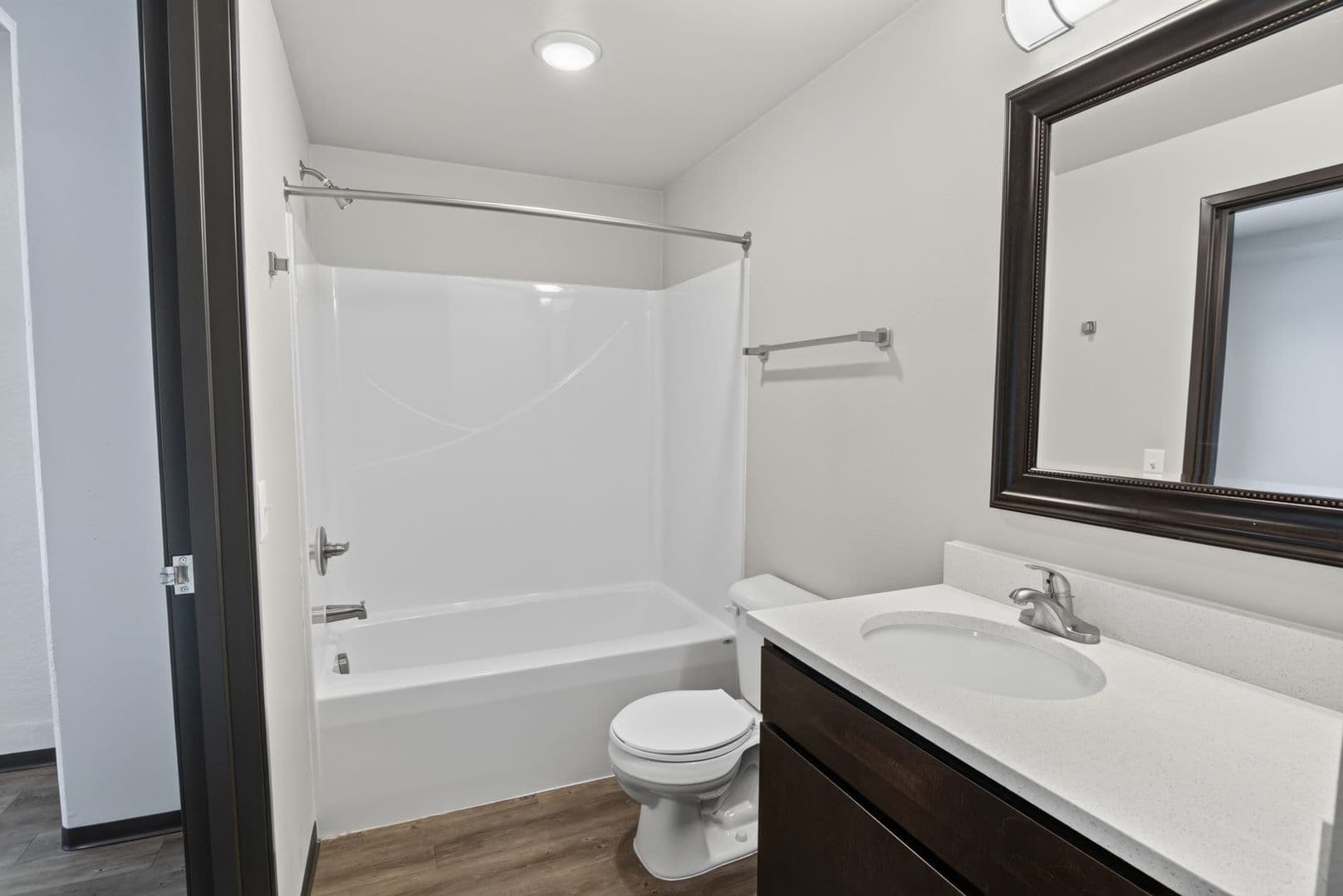 Ames Apartment: 122 Hayward Avenue