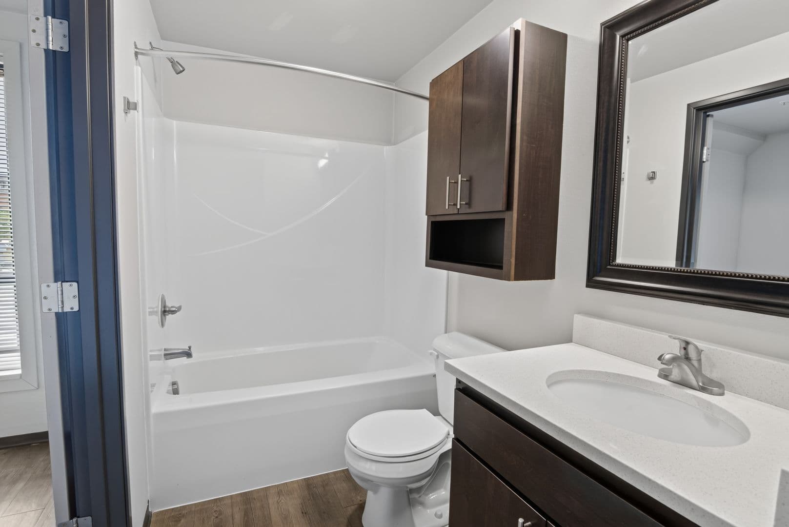 Ames Apartment: 122 Hayward Avenue
