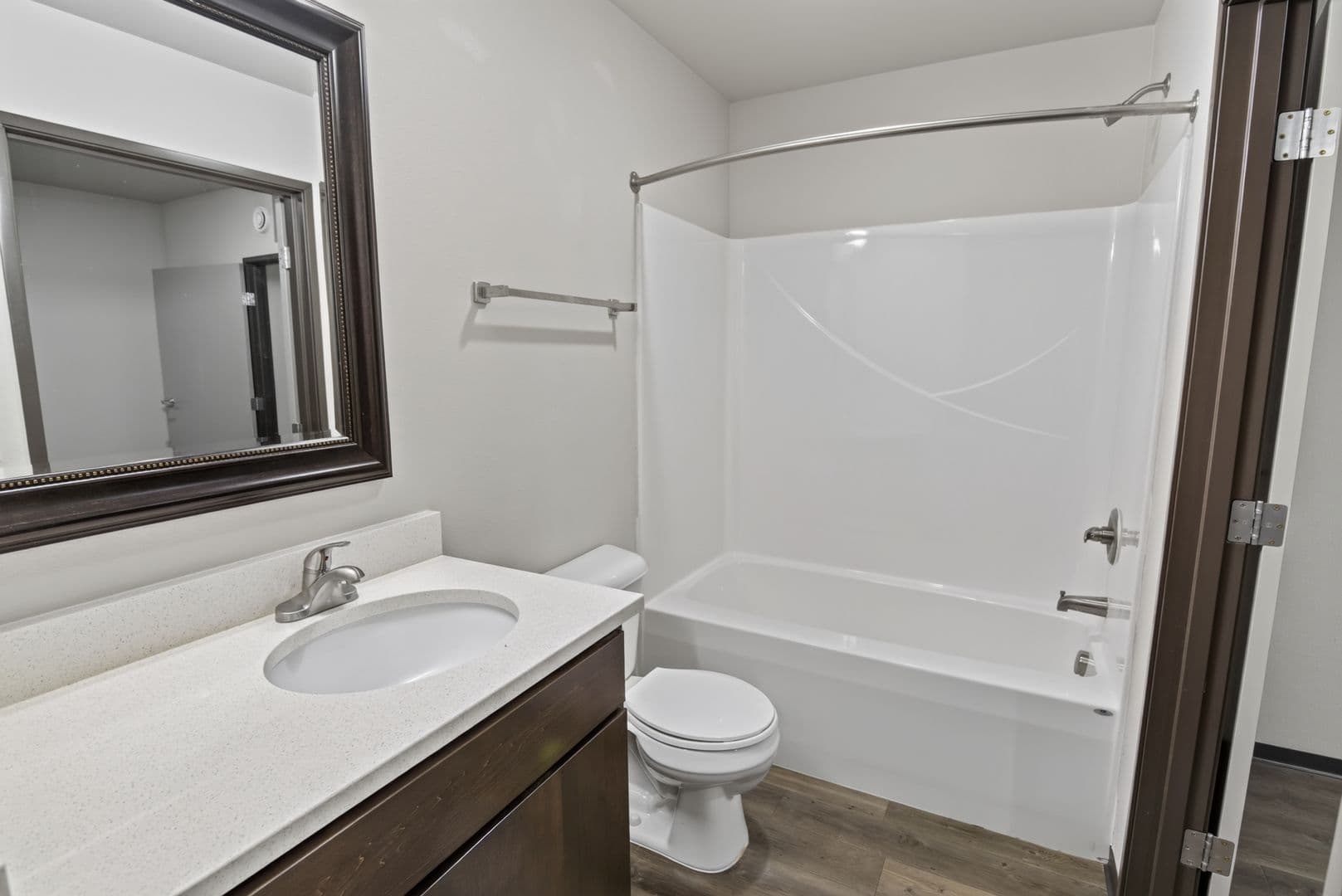 Ames Apartment: 122 Hayward Avenue
