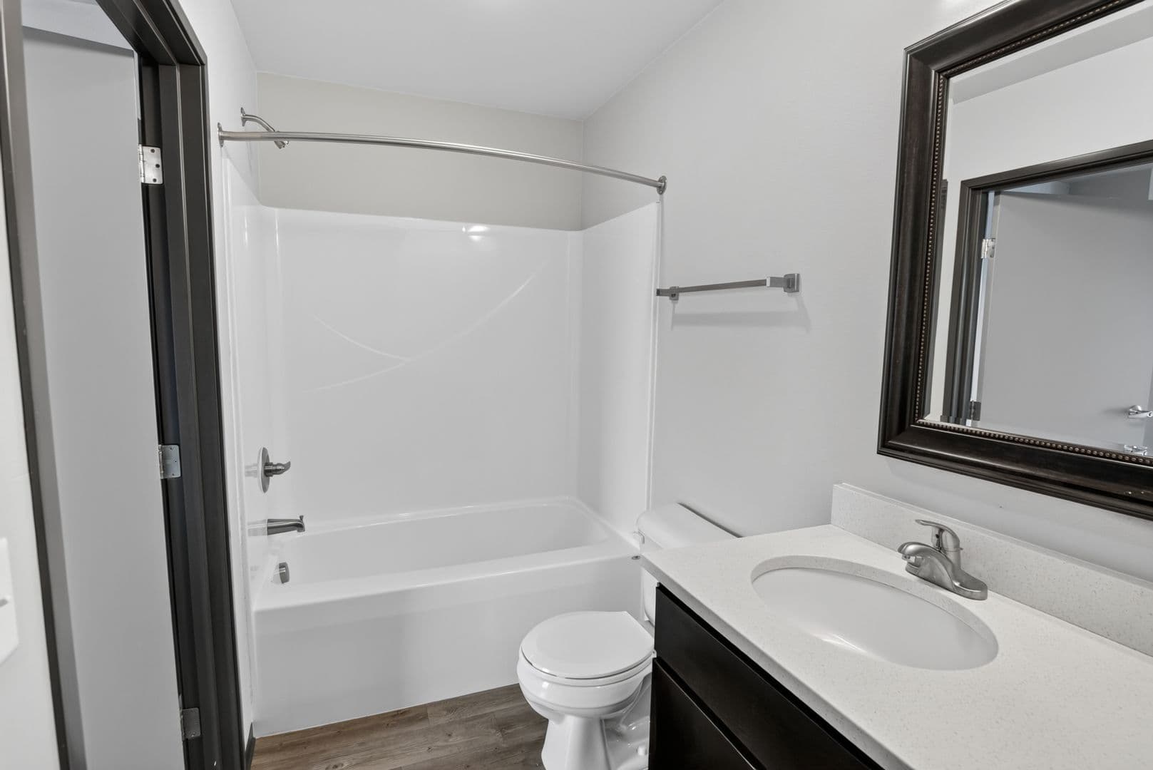 Ames Apartment: 122 Hayward Avenue