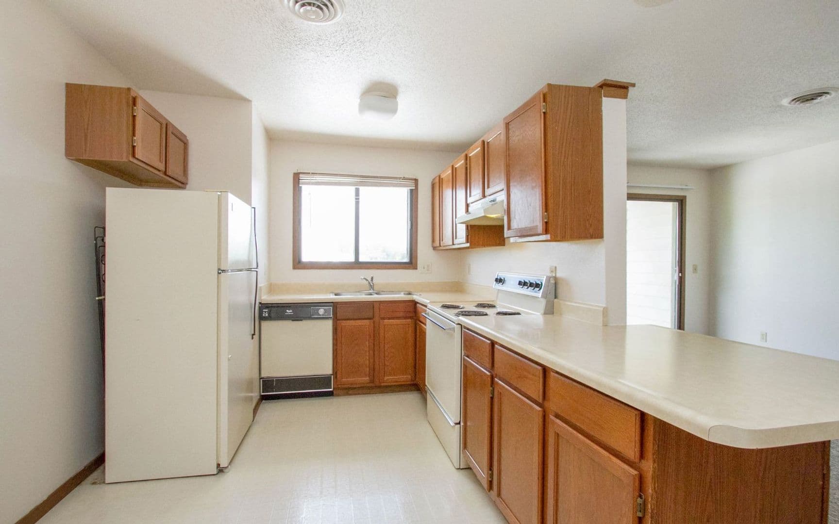 Ames Apartment: 4733 Toronto St.