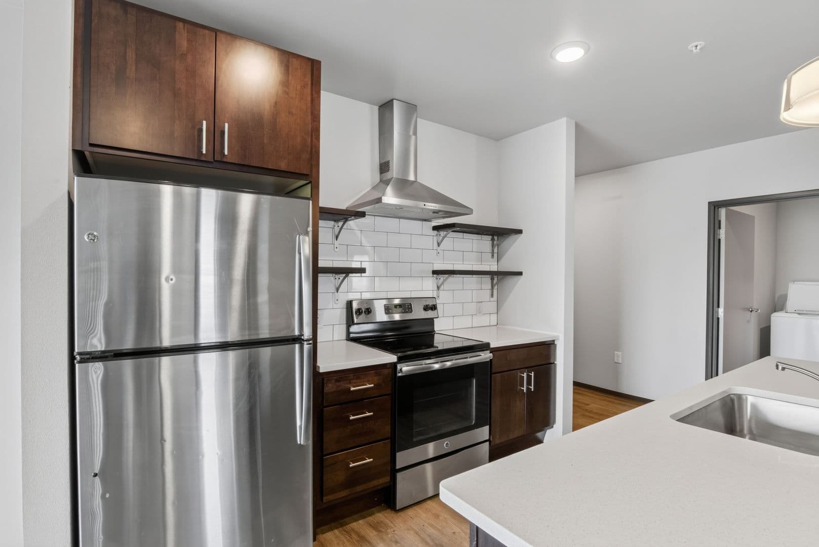 Ames Apartment: 122 Hayward Avenue