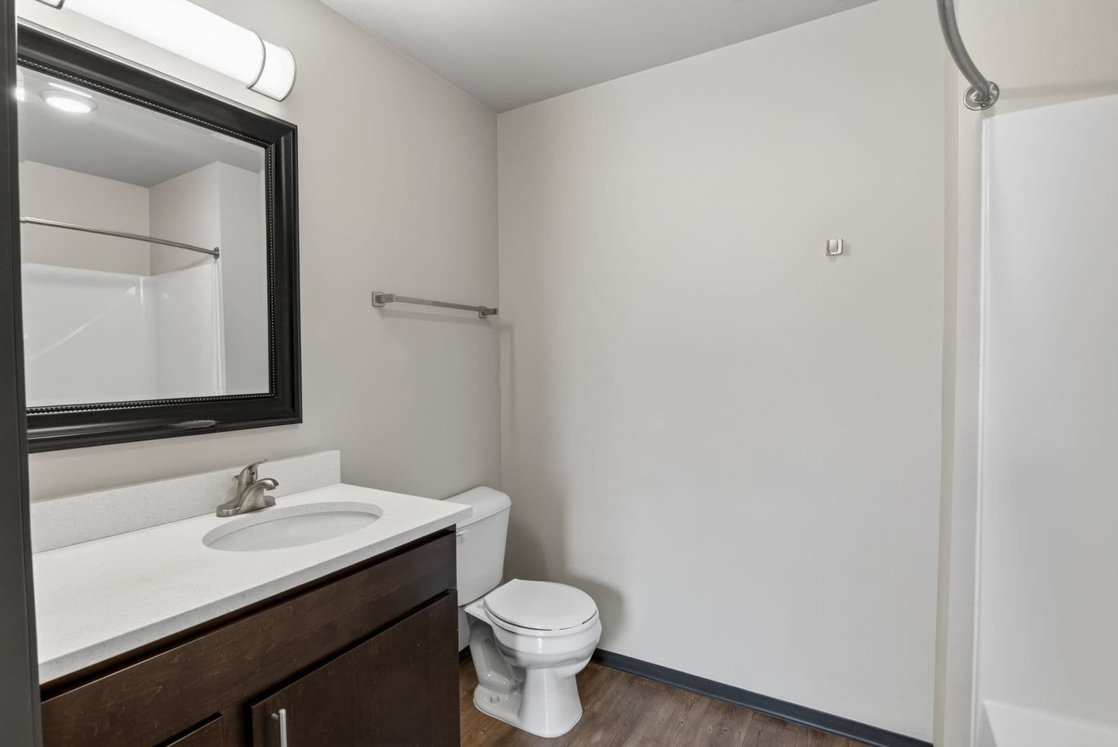 Ames Apartment: 122 Hayward Avenue