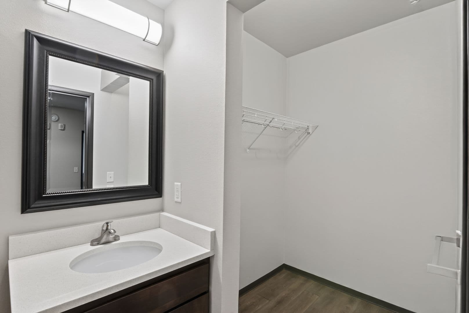 Ames Apartment: 122 Hayward Avenue