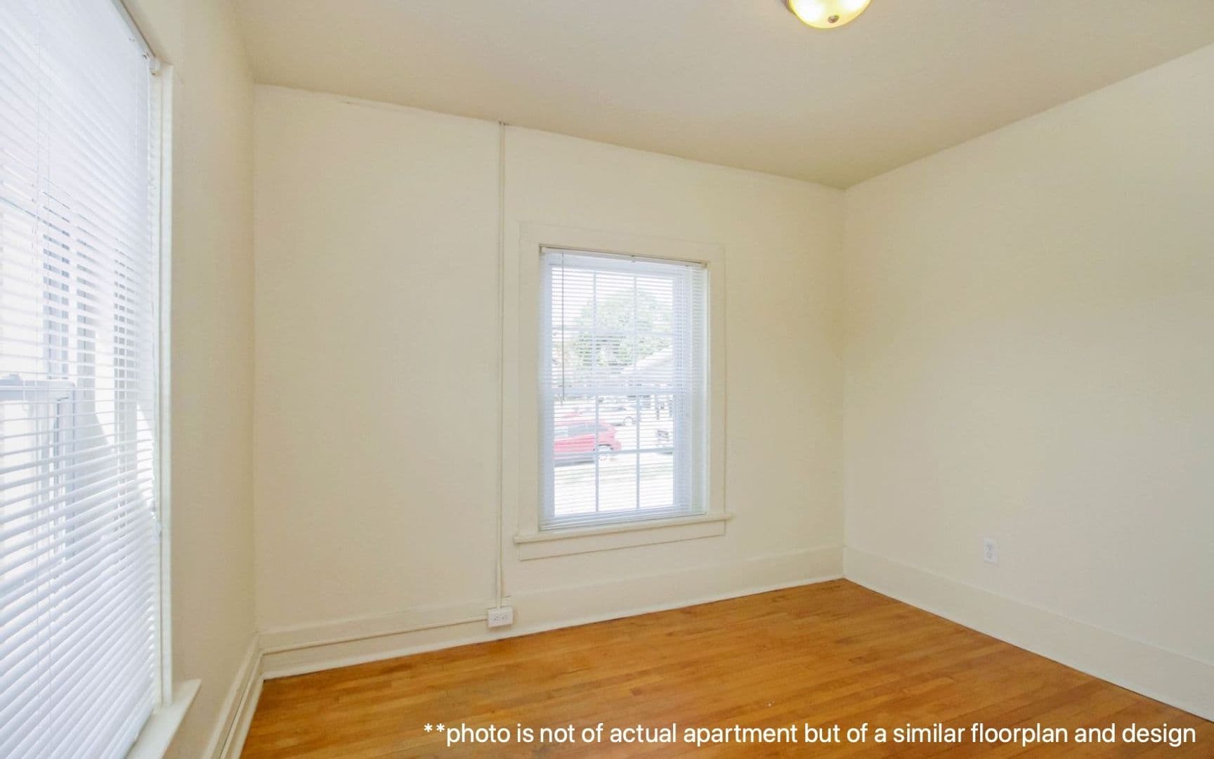 Ames Apartment: 2709 Lincoln Way