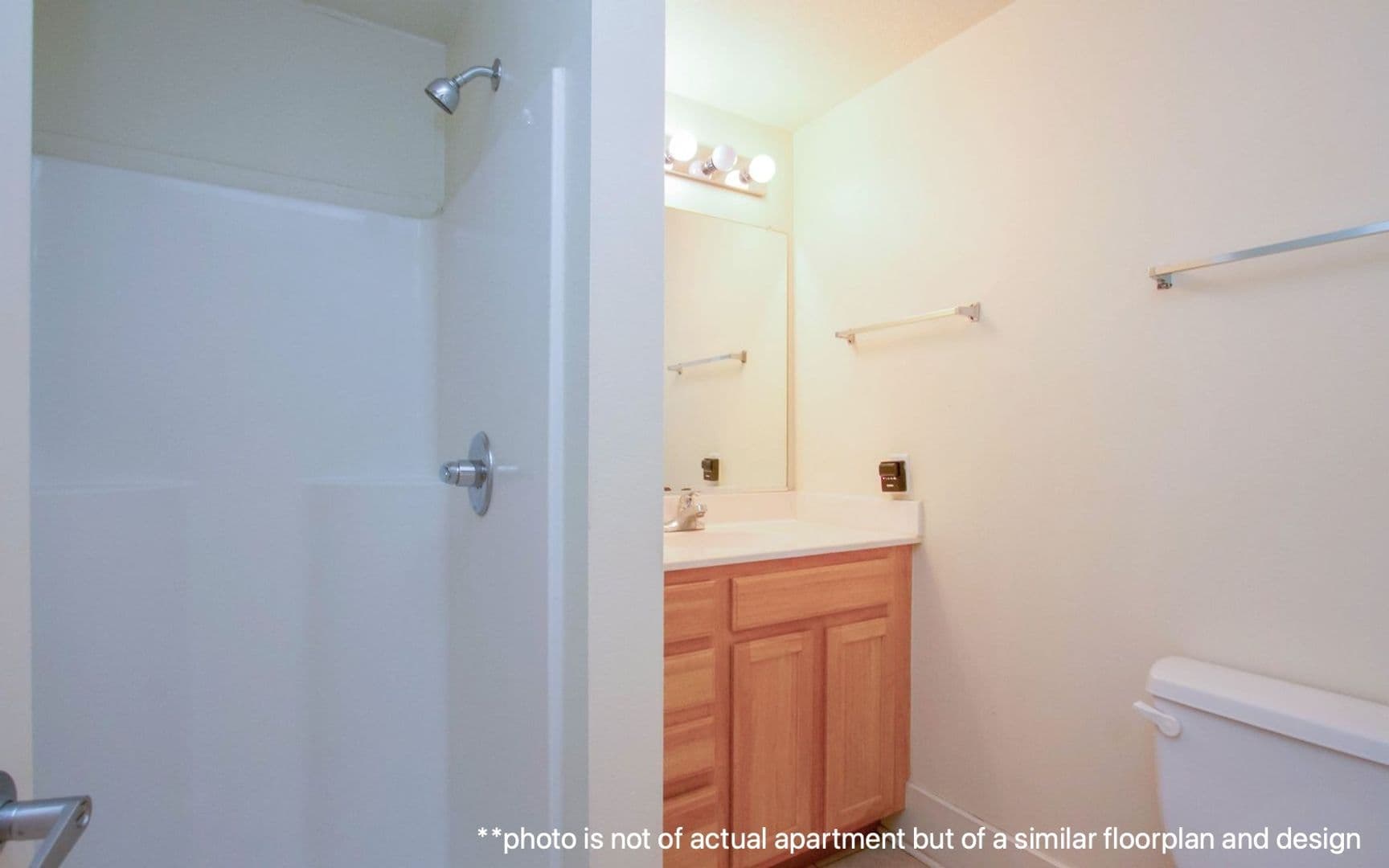 Ames Apartment: 2709 Lincoln Way