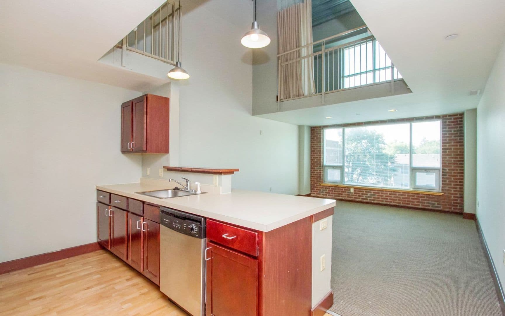 Ames Apartment: 2519 Chamberlain St.