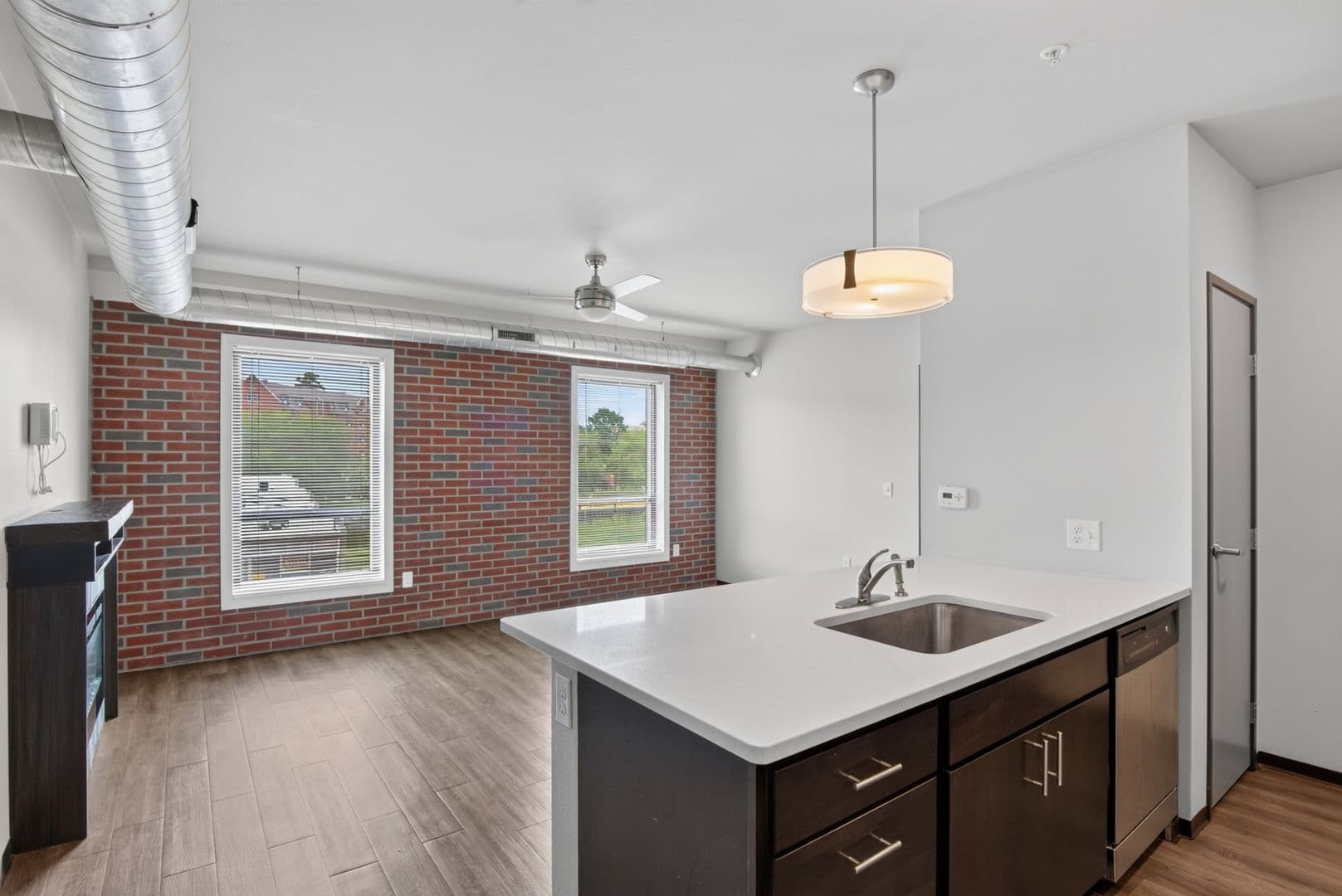 Ames Apartment: 122 Hayward Avenue