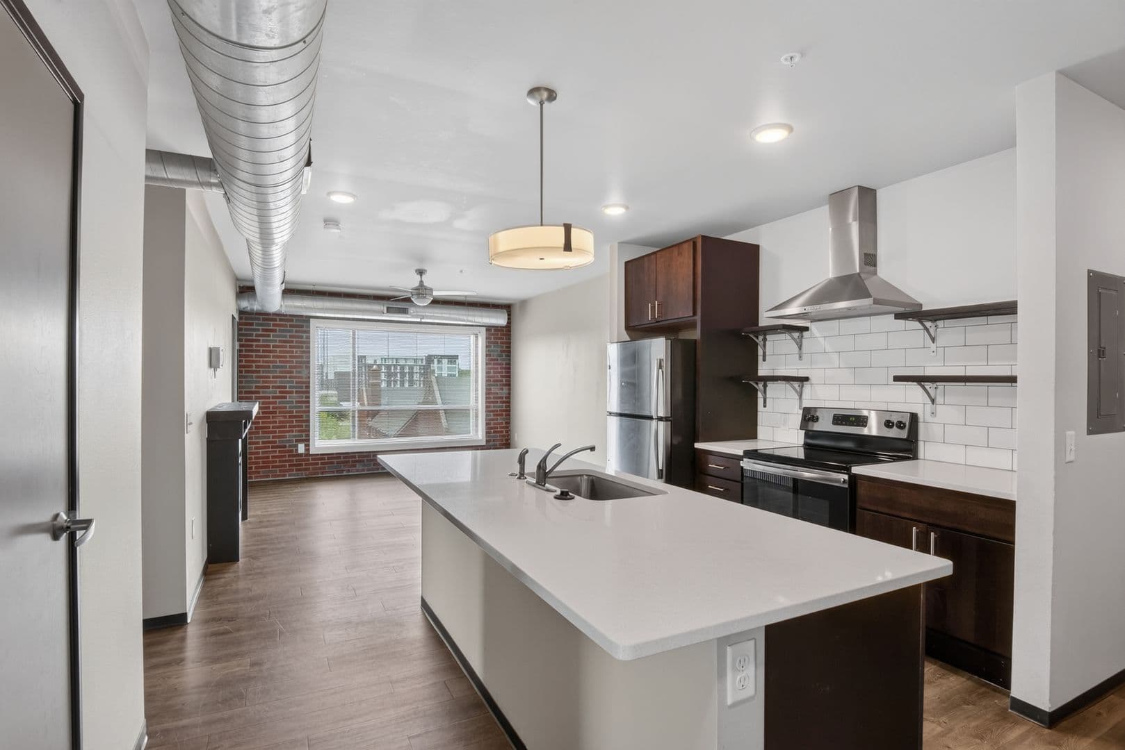 Ames Apartment: 122 Hayward Avenue