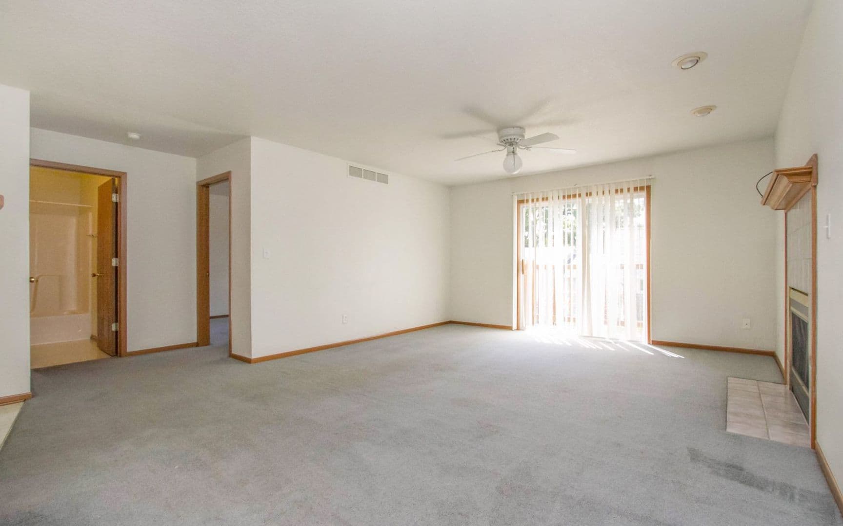 Ames Apartment: 216/224 S. Kellogg