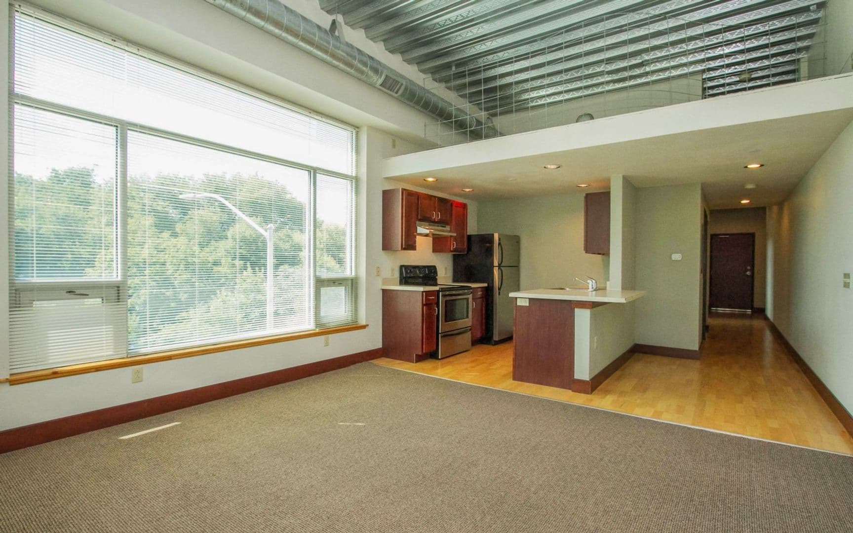 Ames Apartment: 2519 Chamberlain St.