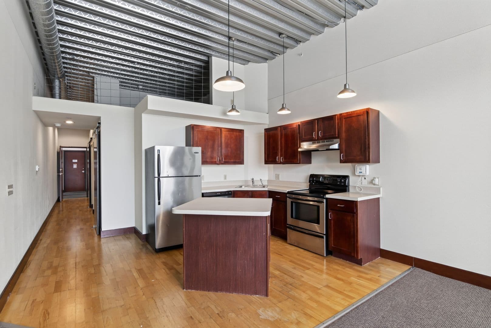 Ames Apartment: 2519 Chamberlain St.