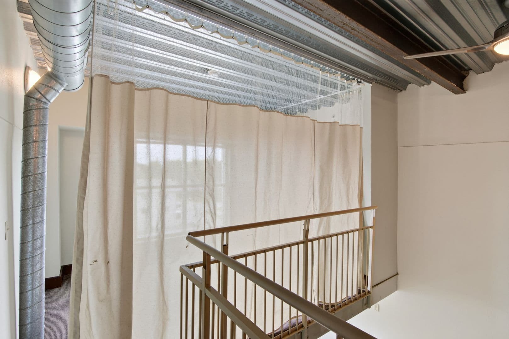 Ames Apartment: 2519 Chamberlain St.
