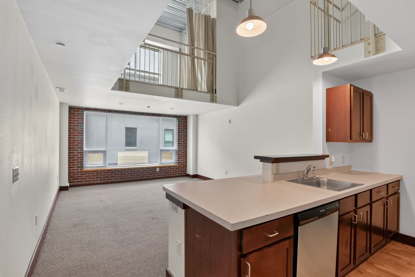 Ames Apartment: 2519 Chamberlain St.