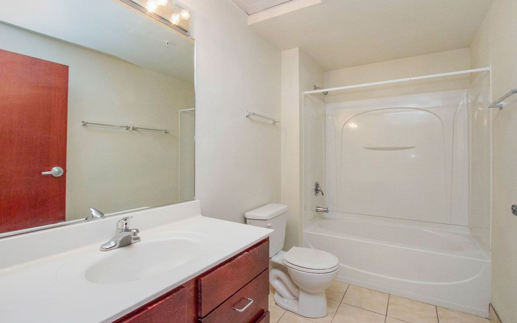 Ames Apartment: 2519 Chamberlain St.
