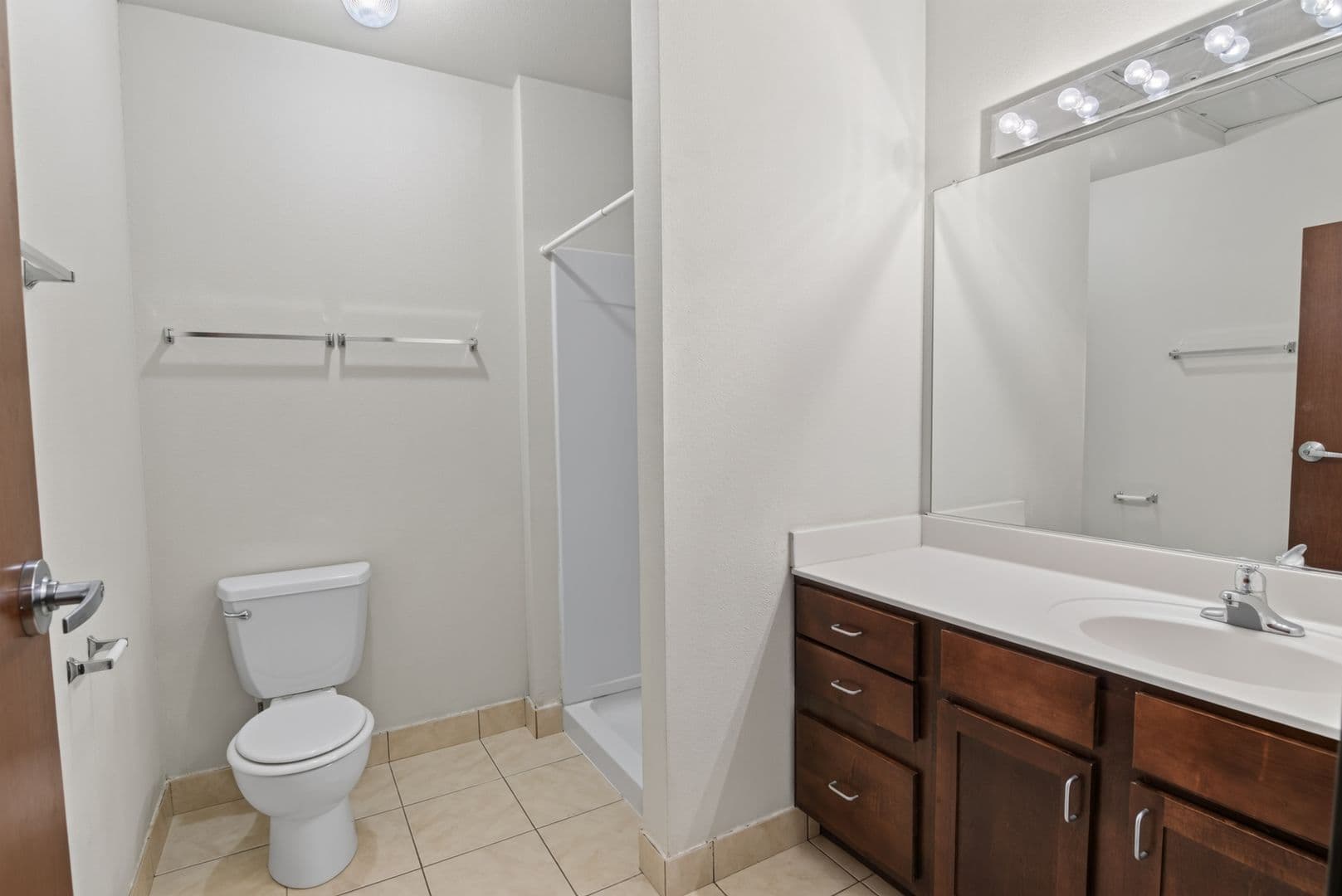 Ames Apartment: 2519 Chamberlain St.