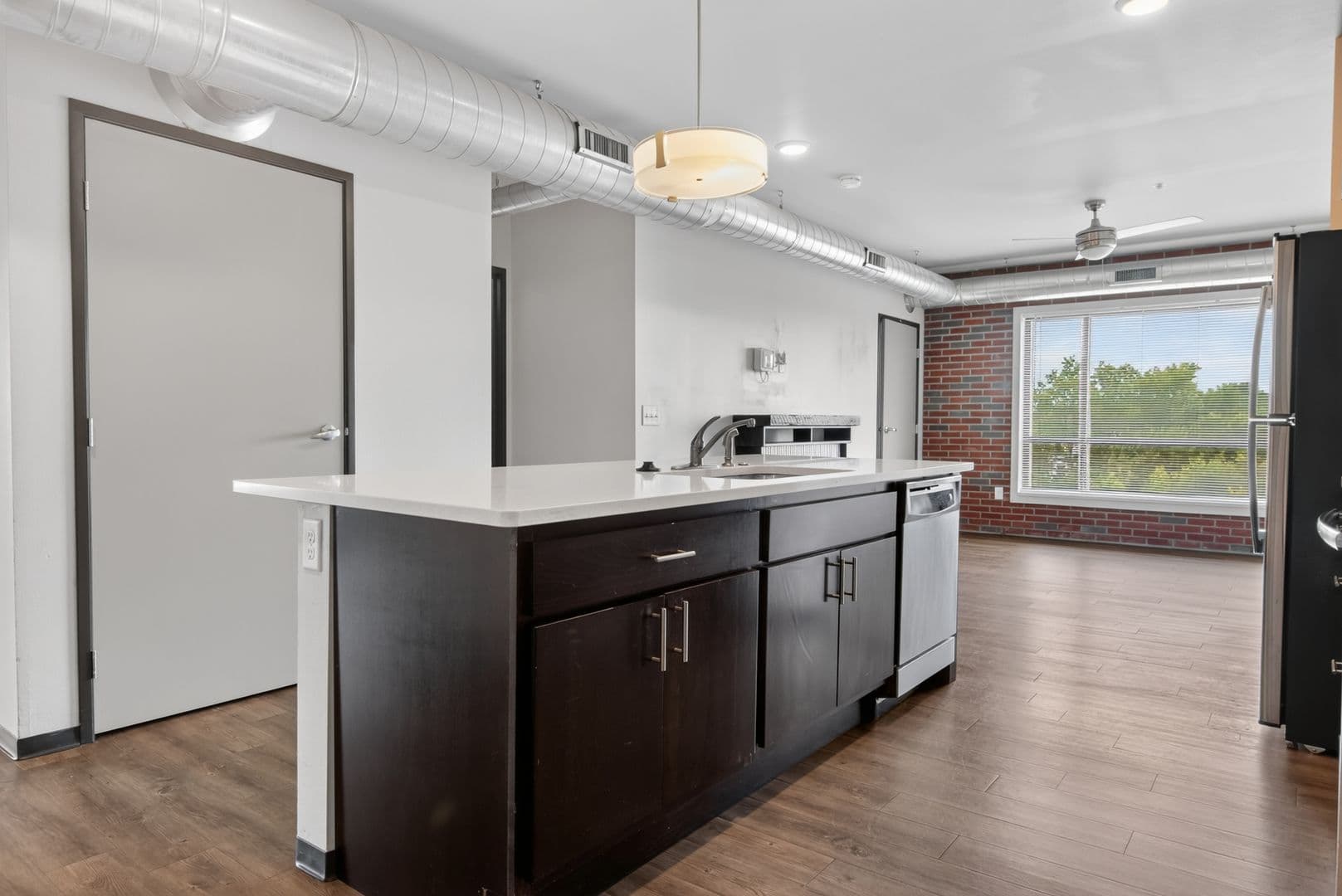 Ames Apartment: 122 Hayward Avenue