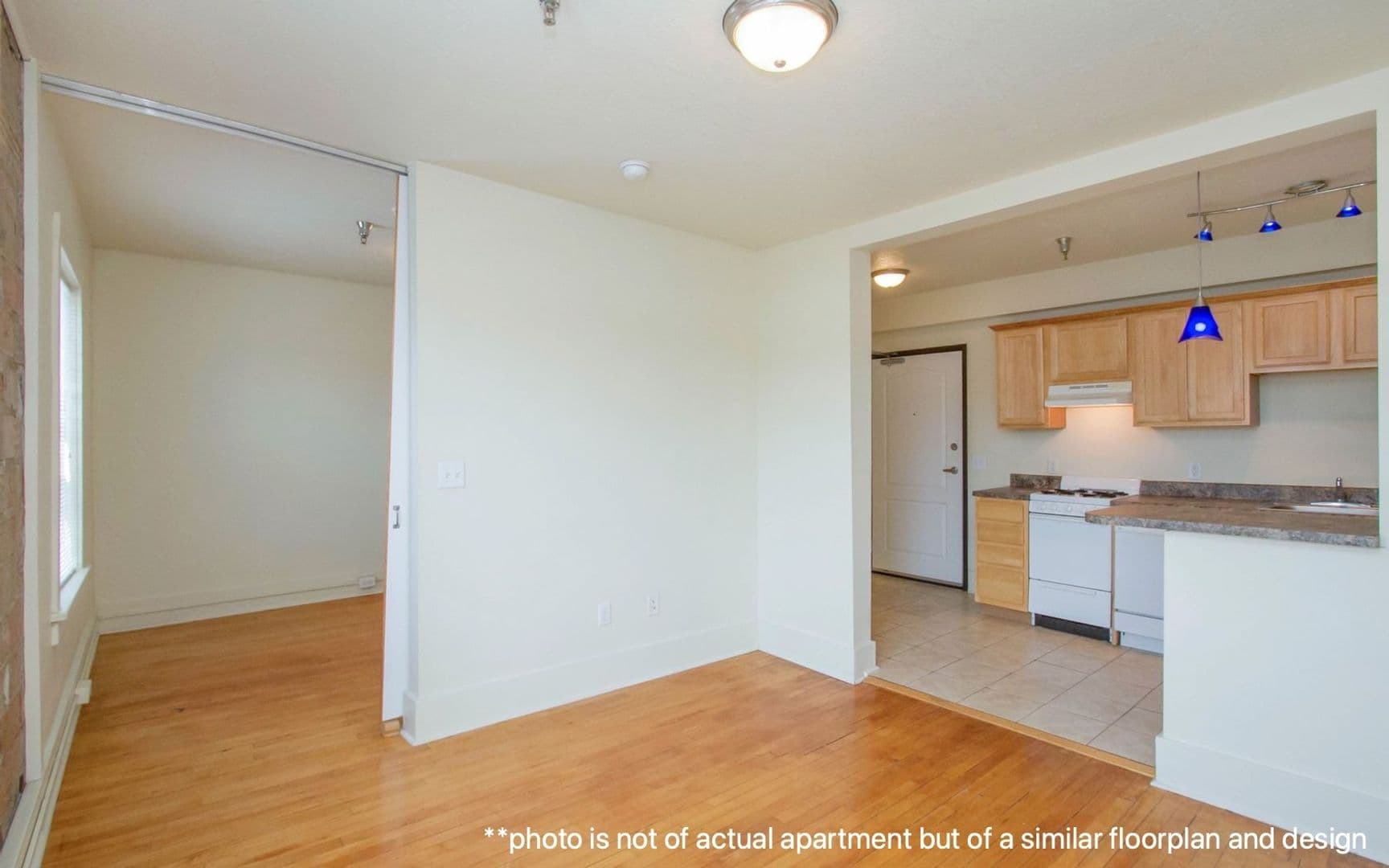 Ames Apartment: 2709 Lincoln Way