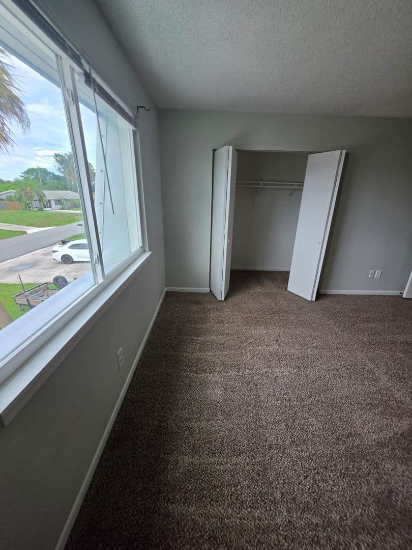 Stuart House: 2976 SE Bonita Street