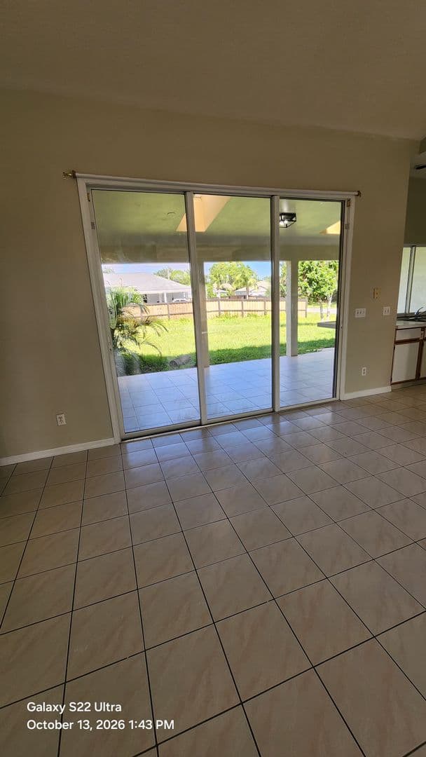 Port Saint Lucie House: 2001 SW Altman Ave